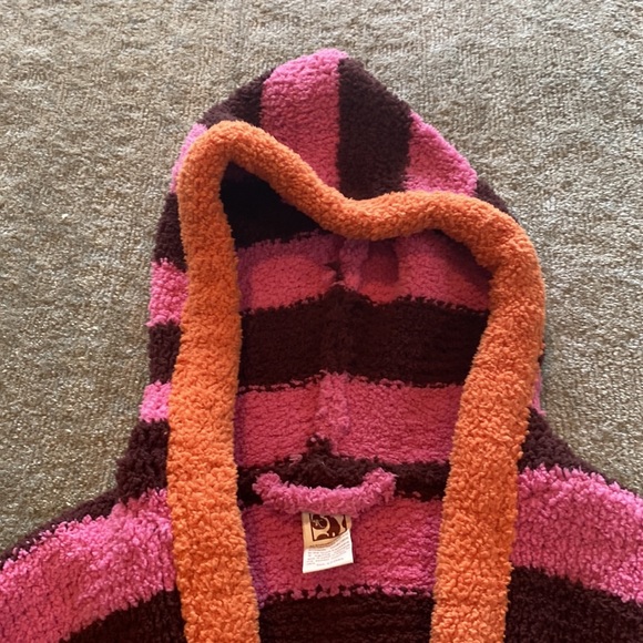 Kashwere girls robe. Size 4/6. NWOT - Picture 6 of 7